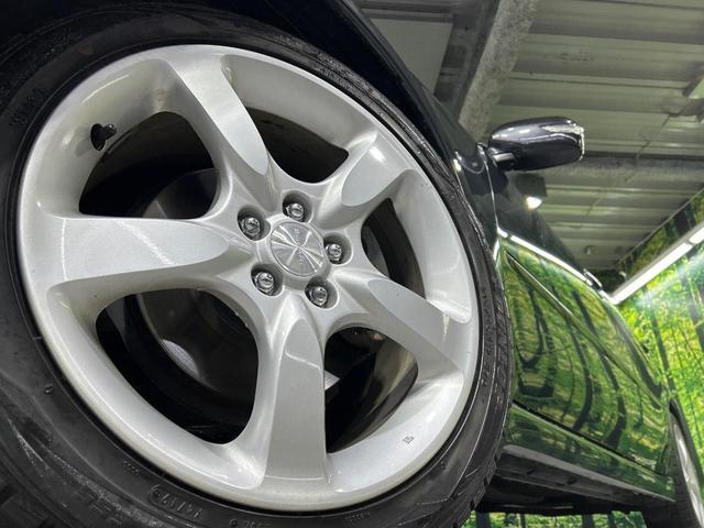 レガシィＢ４ ２．０ｉ　アドバンテージライン　本州仕入れ　サンルーフ　後期Ｆ型　ＨＤＤナビ　バックカメラ　寒冷地仕様　メモリー機能付パワーシート　ドラレコ　ＨＩＤ　ＥＴＣ　純正１７インチアルミ　デュアルエアコン　パドルシフト　ＨＩＤフォグ（15枚目）