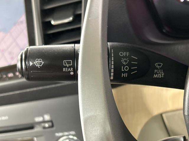 レガシィＢ４ ２．０ｉ　アドバンテージライン　本州仕入れ　サンルーフ　後期Ｆ型　ＨＤＤナビ　バックカメラ　寒冷地仕様　メモリー機能付パワーシート　ドラレコ　ＨＩＤ　ＥＴＣ　純正１７インチアルミ　デュアルエアコン　パドルシフト　ＨＩＤフォグ（37枚目）