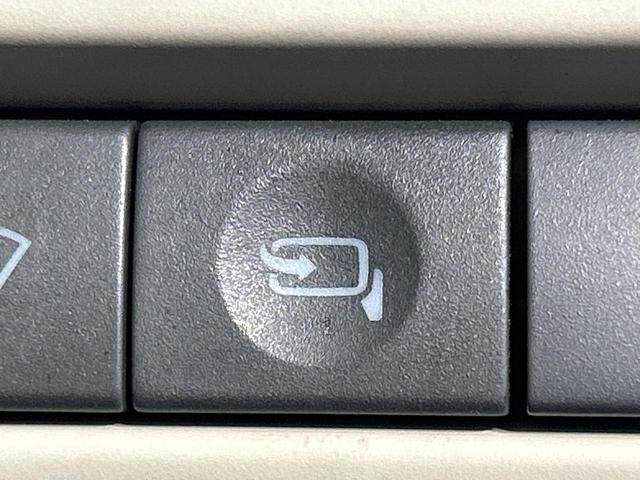 レガシィＢ４ ２．０ｉ　アドバンテージライン　本州仕入れ　サンルーフ　後期Ｆ型　ＨＤＤナビ　バックカメラ　寒冷地仕様　メモリー機能付パワーシート　ドラレコ　ＨＩＤ　ＥＴＣ　純正１７インチアルミ　デュアルエアコン　パドルシフト　ＨＩＤフォグ（53枚目）