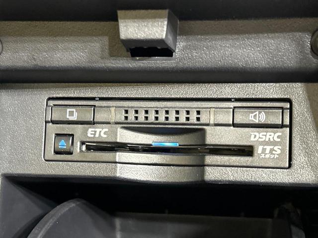 アルファードハイブリッド Ｇ　Ｆパッケージ　４ＷＤ　本州仕入　禁煙車　フルエアロ　ＪＢＬサウンド　両側電動ドア　純正９型ナビ　後席モニター　バックカメラ　１００Ｖ電源　衝突被害軽減システム　レーダークルーズ　メモリー付パワーシート　置くだけ充電（31枚目）