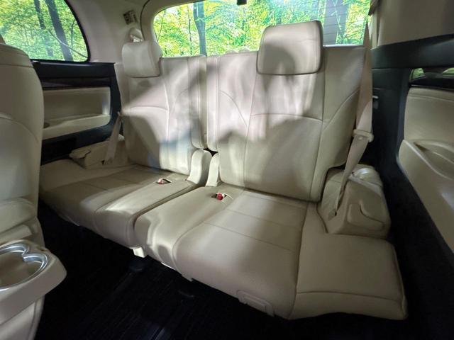 アルファードハイブリッド Ｇ　Ｆパッケージ　４ＷＤ　本州仕入　禁煙車　フルエアロ　ＪＢＬサウンド　両側電動ドア　純正９型ナビ　後席モニター　バックカメラ　１００Ｖ電源　衝突被害軽減システム　レーダークルーズ　メモリー付パワーシート　置くだけ充電（44枚目）