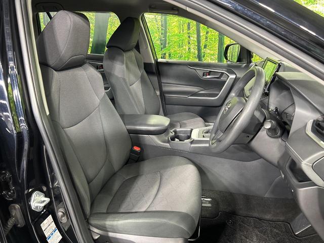 ＲＡＶ４ Ｘ　４ＷＤ　ＳＤナビ　バックカメラ　寒冷地仕様　トヨタセーフティセンス　レーダークルーズコントロール　マルチテレインセレクト　スマートキー　ＬＥＤ　ルーフレール　オートハイビーム　車線逸脱警報（10枚目）