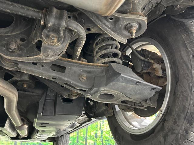 ＲＡＶ４ Ｘ　４ＷＤ　ＳＤナビ　バックカメラ　寒冷地仕様　トヨタセーフティセンス　レーダークルーズコントロール　マルチテレインセレクト　スマートキー　ＬＥＤ　ルーフレール　オートハイビーム　車線逸脱警報（20枚目）