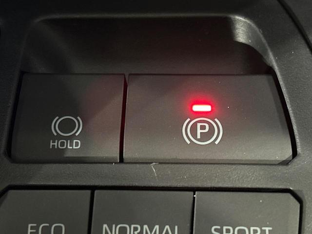 ＲＡＶ４ Ｘ　４ＷＤ　ＳＤナビ　バックカメラ　寒冷地仕様　トヨタセーフティセンス　レーダークルーズコントロール　マルチテレインセレクト　スマートキー　ＬＥＤ　ルーフレール　オートハイビーム　車線逸脱警報（26枚目）