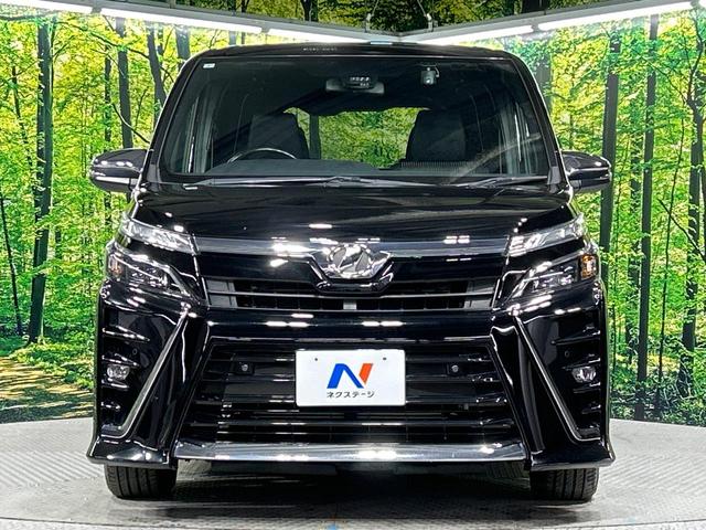 ヴォクシー ＺＳ　煌ＩＩ　４ＷＤ　フリップダウンモニター　純正９型ナビ　セーフティセンス　両側電動ドア　バックカメラ　寒冷地仕様　クルーズコントロール　ドラレコ　コーナーセンサー　スマートキー　ＬＥＤヘッド　ビルトインＥＴＣ（16枚目）