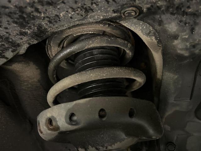 ＸＶハイブリッド ２．０ｉ－Ｌ　アイサイト　ＳＤナビ　バックカメラ　寒冷地仕様　アイサイトＶｅｒ２　全車速追従クルーズ　パワーシート　ドラレコ　スマートキー　ＨＩＤヘッド　パドルシフト　ルーフレール　ＥＴＣ　１７インチアルミ　車線逸脱警報（51枚目）