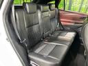 後部座席も気になるようなキズ・汚れやへたり等、大きなダメージはなく、良好な状態です。