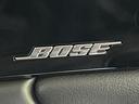【BOSEサウンドシステム】メーカーオプションの高品位サウンドシステムを搭載。専用のチューニングが施された大小様々なスピーカーから良質なサウンドが奏でられ、臨場感あふれる音響空間を演出します。