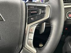 �ڥ졼�������롼������ȥ�����۹�®ƻϩ�Ǥ�Ĺ��Υ���Ԥ��ڤˡ�����ư��®�٤��ݤĥ��롼������ȥ����뤬�����ͷڸ������ƥ��Ϣ�Ȥ��������μ�ξ���Τ��Ƽִ֤��ݤĤ褦��®��Ĵ�ᤷ�Ƥ���ޤ����� 5