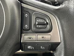 ������®�ɽ���ǽ�ե��롼������ȥ�����۹�®ƻϩ�Ǥ�Ĺ��Υ���Ԥ��ڤˡ�����ư��®�٤��ݤĥ��롼������ȥ����뤬�����ͷڸ������ƥ��Ϣ�Ȥ��������μ�ξ���Τ��Ƽִ֤��ݤĤ褦��®��Ĵ�ᤷ�Ƥ���ޤ����� 7