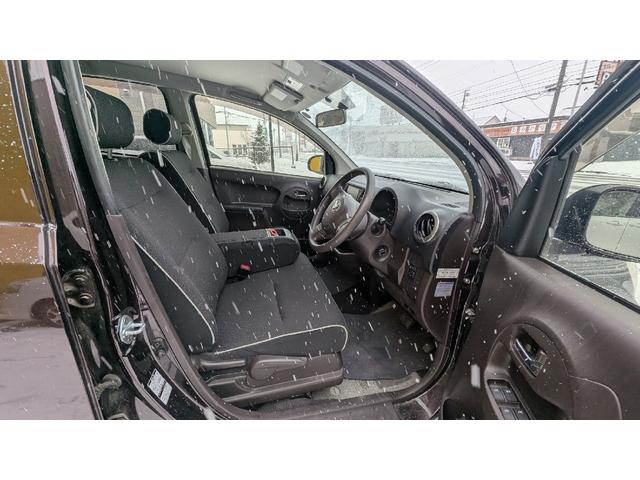 パッソ Ｘ　Ｌパッケージ　４ＷＤ　ＥＴＣ　ＴＶ　スマートキー　電動格納ミラー　ＣＶＴ　盗難防止システム　衝突安全ボディ　ベンチシート　ＡＢＳ　ＥＳＣ　ＣＤ　ミュージックプレイヤー接続可　Ｂｌｕｅｔｏｏｔｈ　エアコン（12枚目）