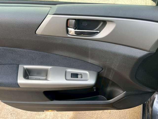 エクシーガ ２．０ｉＳスタイル　車検整備付き　運転席エアバッグ　助手席エアバッグ　頸部衝撃緩和ヘッドレストＡＢＳ　エアコン　パワーウィンドウ　キーレス　３列シート　ディスチャージドランプ　フロントフォグランプ　ＭＴモード付き（30枚目）