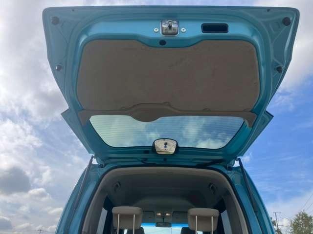 Ｎ－ＢＯＸ Ｇ・Ｌパッケージ　車検整備付　ベンチシート　ナビ付　バックカメラ　ＥＴＣ　両側スライド片側電動スライドドア　キーレス　スマートキー　プッシュスタート　アルミホイール　イノセントブルーメタリック（70枚目）