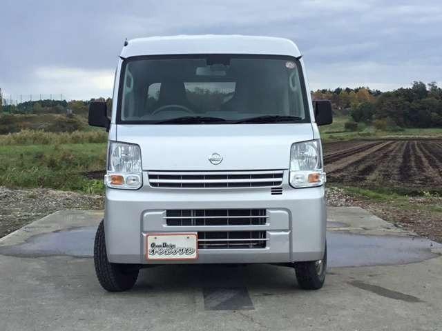NV100クリッパーバン DX エマージェンシーブレーキパッケージ 車検整備付 パートタイム4WD 本州仕入 キーレス 両側スライドドア 寒冷地仕様 シルキーシルバーメタリック(3枚目)