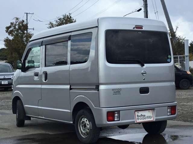 NV100クリッパーバン DX エマージェンシーブレーキパッケージ 車検整備付 パートタイム4WD 本州仕入 キーレス 両側スライドドア 寒冷地仕様 シルキーシルバーメタリック(6枚目)