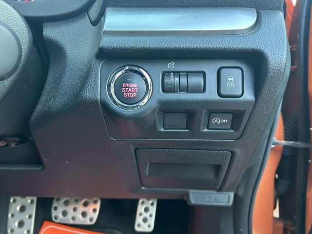 お車の状態は内外装共にとても綺麗な状態を保っておりますので私共でも自信を持ってお薦め出来る1台です!!同年式のお車と比べますと、大事にお乗りだった事を実感して頂けるはずです♪