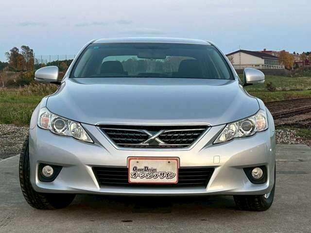 マークＸ ２５０Ｇ　Ｆｏｕｒブラックリミテッド　検Ｒ８／３　純正ナビ付　電動シート　プッシュスタート　スマートキー　キーレス　バックモニター　寒冷地仕様　４ＷＤ　シルバーメタリック（3枚目）