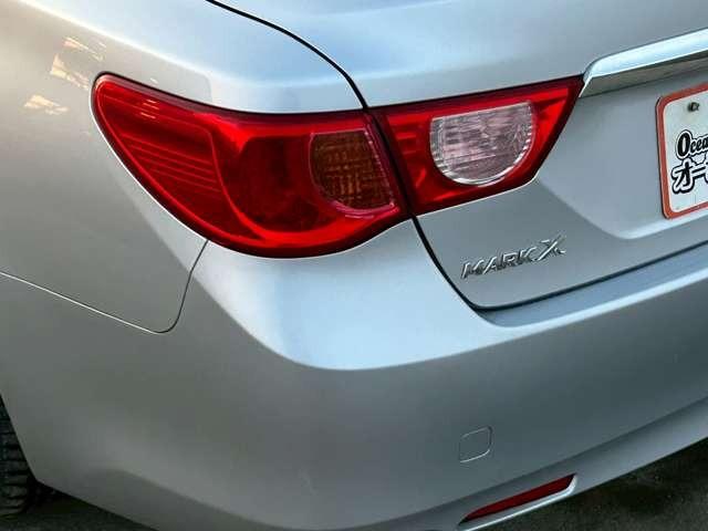 マークＸ ２５０Ｇ　Ｆｏｕｒブラックリミテッド　検Ｒ８／３　純正ナビ付　電動シート　プッシュスタート　スマートキー　キーレス　バックモニター　寒冷地仕様　４ＷＤ　シルバーメタリック（17枚目）