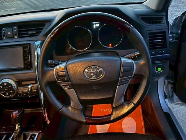 マークＸ ２５０Ｇ　Ｆｏｕｒブラックリミテッド　検Ｒ８／３　純正ナビ付　電動シート　プッシュスタート　スマートキー　キーレス　バックモニター　寒冷地仕様　４ＷＤ　シルバーメタリック（29枚目）