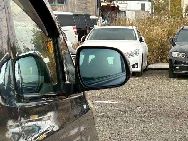 ヴェルファイア ２．４Ｚ　プラチナセレクションＩＩ　車検整備付　３列シート　両側スライドドア　ウォークスルー　ナビ　バックカメラ　社外アルミホイール　グレーメタリック（18枚目）