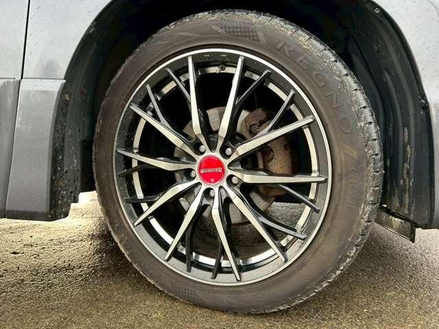 ヴェルファイア ２．４Ｚ　プラチナセレクションＩＩ　車検整備付　３列シート　両側スライドドア　ウォークスルー　ナビ　バックカメラ　社外アルミホイール　グレーメタリック（27枚目）