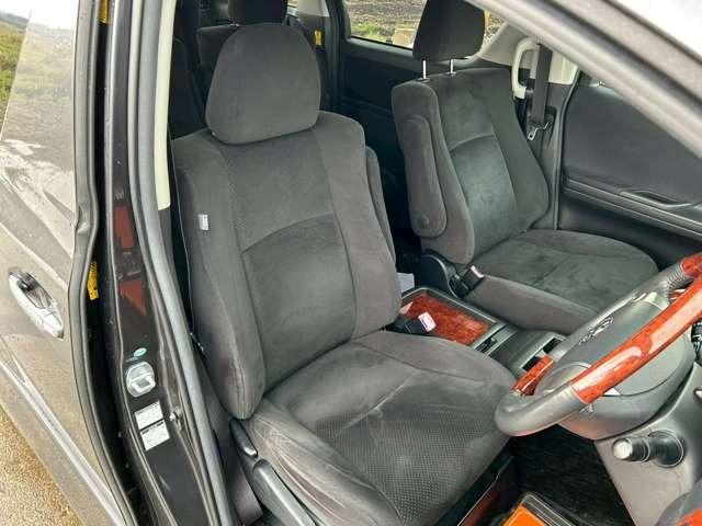 ヴェルファイア ２．４Ｚ　プラチナセレクションＩＩ　車検整備付　３列シート　両側スライドドア　ウォークスルー　ナビ　バックカメラ　社外アルミホイール　グレーメタリック（56枚目）