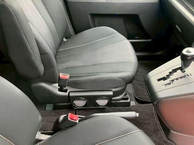 ラフェスタ ハイウェイスター　車検整備付　　社外アルミホイール　スライドドア　アルミニウムシルバーメタリック（28枚目）