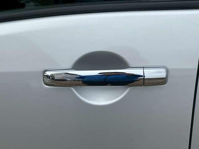 セレナ 20S 車検整備付 3列シート 両側スライドドア ウォークスルー キーレス 寒冷仕様 カーナビ バックカメラ ブリリアントシルバーメタリック(15枚目)