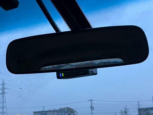 セレナ 20S 車検整備付 3列シート 両側スライドドア ウォークスルー キーレス 寒冷仕様 カーナビ バックカメラ ブリリアントシルバーメタリック(33枚目)