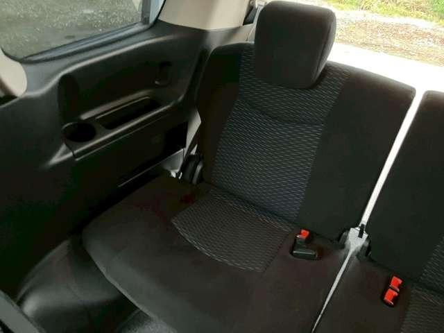 セレナ 20S 車検整備付 3列シート 両側スライドドア ウォークスルー キーレス 寒冷仕様 カーナビ バックカメラ ブリリアントシルバーメタリック(57枚目)