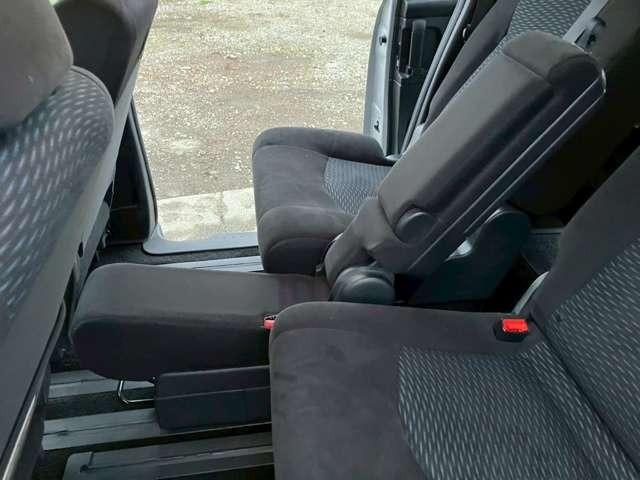 セレナ 20S 車検整備付 3列シート 両側スライドドア ウォークスルー キーレス 寒冷仕様 カーナビ バックカメラ ブリリアントシルバーメタリック(61枚目)