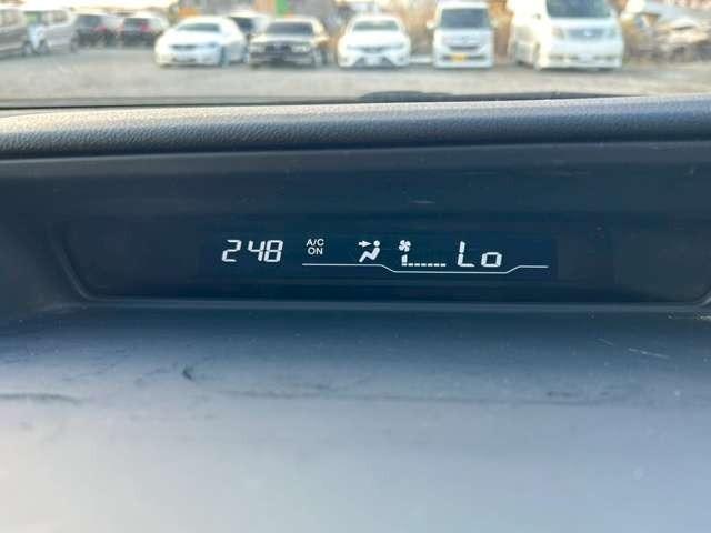 ステップワゴンスパーダ Z 車検整備付 3列シート 両側スライドドア バックカメラ ETC スマートキー キーレス フラットシート ホワイトオーキッド・パール(27枚目)