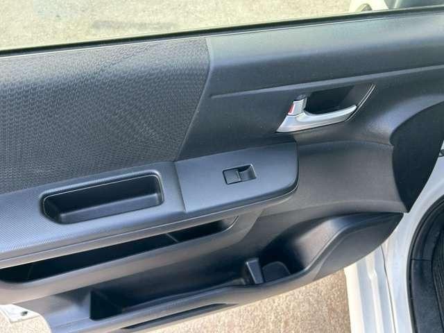 ステップワゴンスパーダ Z 車検整備付 3列シート 両側スライドドア バックカメラ ETC スマートキー キーレス フラットシート ホワイトオーキッド・パール(35枚目)