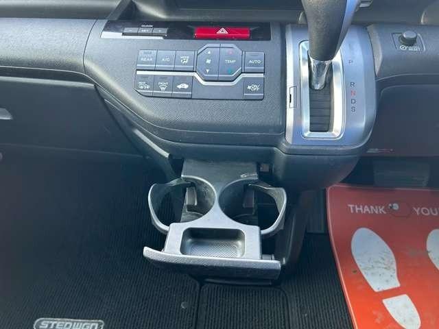 ステップワゴンスパーダ Z 車検整備付 3列シート 両側スライドドア バックカメラ ETC スマートキー キーレス フラットシート ホワイトオーキッド・パール(56枚目)