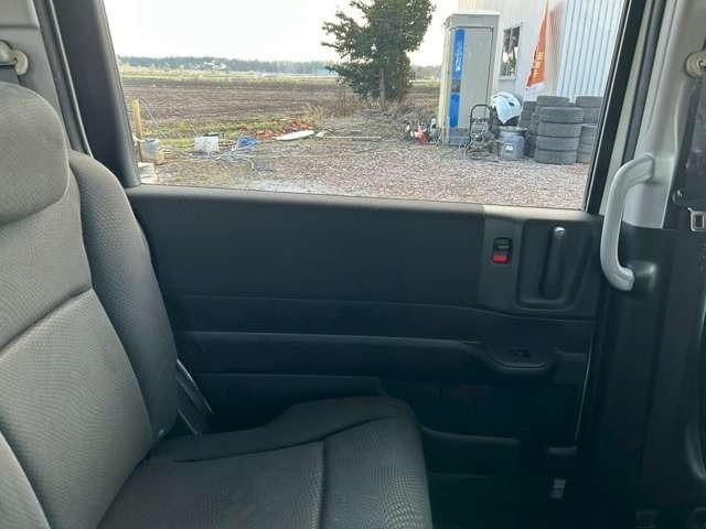 ステップワゴンスパーダ Z 車検整備付 3列シート 両側スライドドア バックカメラ ETC スマートキー キーレス フラットシート ホワイトオーキッド・パール(65枚目)