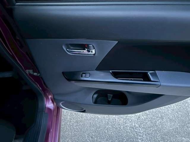 ワゴンＲスティングレー リミテッド　車検整備付　本州仕入　ベンチシート　プッシュスタート　キーレス　スマートキー　４ＷＤ　バックカメラ　バタフライバイオレットメタリック（32枚目）