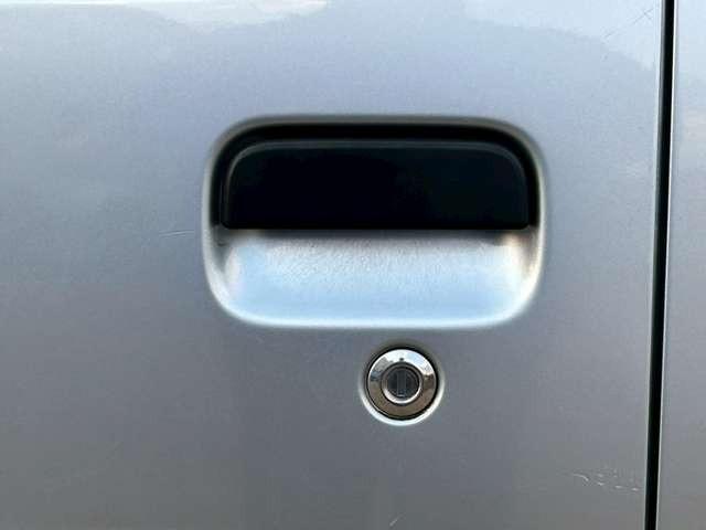 ハイゼットカーゴ クルーズ　車検整備付　ＭＴ車　両側スライドドア　フルフラット　キーレス　パワーウィンドウ　ブライトシルバーメタリック（24枚目）