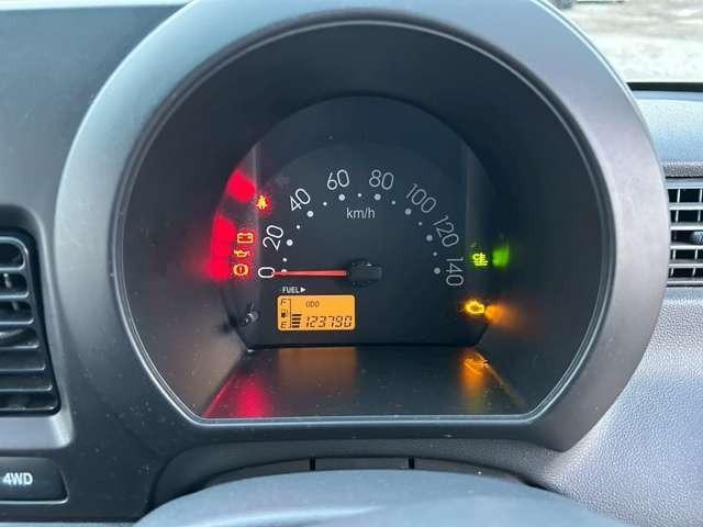 ハイゼットカーゴ クルーズ　車検整備付　ＭＴ車　両側スライドドア　フルフラット　キーレス　パワーウィンドウ　ブライトシルバーメタリック（34枚目）