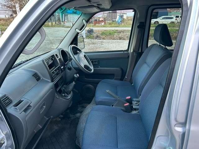 ハイゼットカーゴ クルーズ　車検整備付　ＭＴ車　両側スライドドア　フルフラット　キーレス　パワーウィンドウ　ブライトシルバーメタリック（49枚目）