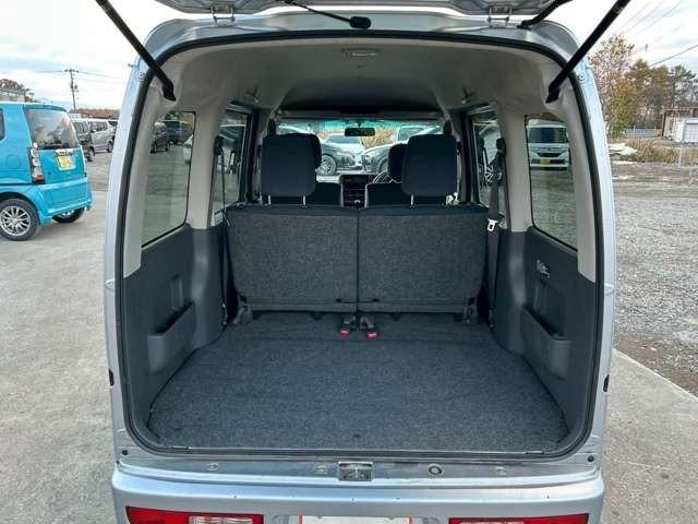 ハイゼットカーゴ クルーズ　車検整備付　ＭＴ車　両側スライドドア　フルフラット　キーレス　パワーウィンドウ　ブライトシルバーメタリック（62枚目）