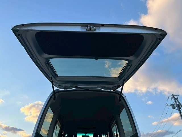 ハイゼットカーゴ クルーズ　車検整備付　ＭＴ車　両側スライドドア　フルフラット　キーレス　パワーウィンドウ　ブライトシルバーメタリック（63枚目）