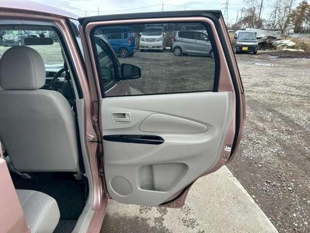 デイズ Ｓ　検Ｒ９／４　ベンチシート　シートヒーター　キーレス　寒冷地仕様　４ＷＤ　シルキーローズＭ（38枚目）