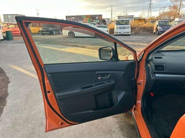 営業時間１０時〜１８時３０分（月曜除く）。スタッフ一同心よりお待ちしております。