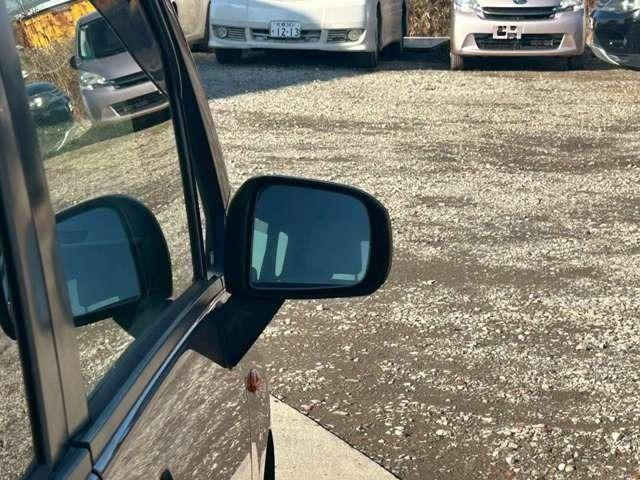 ムーヴ Ｌ　車検整備付　ベンチシート　エコアイドル　キーレス　４ＷＤ　純正オーディオ　寒冷地仕様　フルフラット　シルキーマルーンメタリック（18枚目）