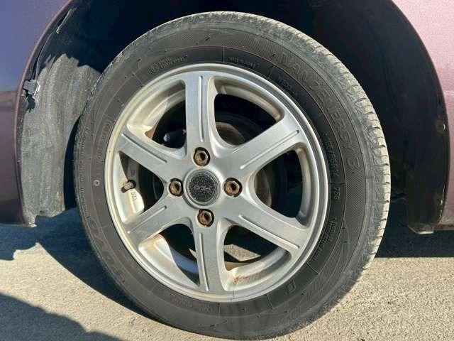 ムーヴ Ｌ　車検整備付　ベンチシート　エコアイドル　キーレス　４ＷＤ　純正オーディオ　寒冷地仕様　フルフラット　シルキーマルーンメタリック（25枚目）