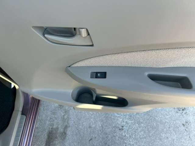 ムーヴ Ｌ　車検整備付　ベンチシート　エコアイドル　キーレス　４ＷＤ　純正オーディオ　寒冷地仕様　フルフラット　シルキーマルーンメタリック（37枚目）