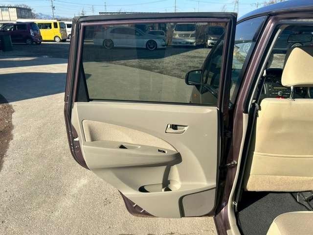 ムーヴ Ｌ　車検整備付　ベンチシート　エコアイドル　キーレス　４ＷＤ　純正オーディオ　寒冷地仕様　フルフラット　シルキーマルーンメタリック（40枚目）