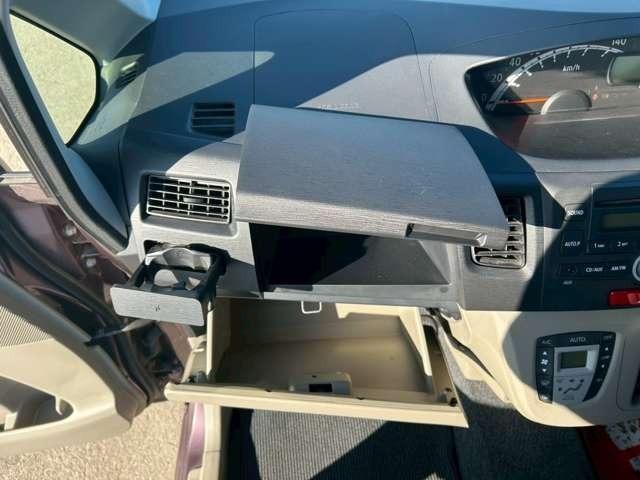 ムーヴ Ｌ　車検整備付　ベンチシート　エコアイドル　キーレス　４ＷＤ　純正オーディオ　寒冷地仕様　フルフラット　シルキーマルーンメタリック（49枚目）