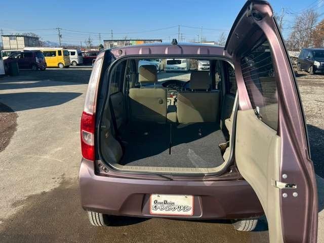 ムーヴ Ｌ　車検整備付　ベンチシート　エコアイドル　キーレス　４ＷＤ　純正オーディオ　寒冷地仕様　フルフラット　シルキーマルーンメタリック（61枚目）