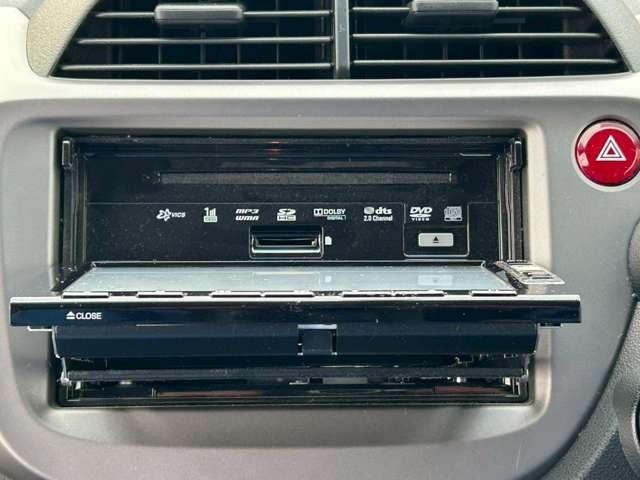 フィット Ｇスマートセレクション　車検整備付　バックカメラ　純正ナビ　ＴＶ　ＥＴＣ　４ＷＤ　キーレス　スマートキー　フラットシート　プレミアムホワイト・パール（37枚目）